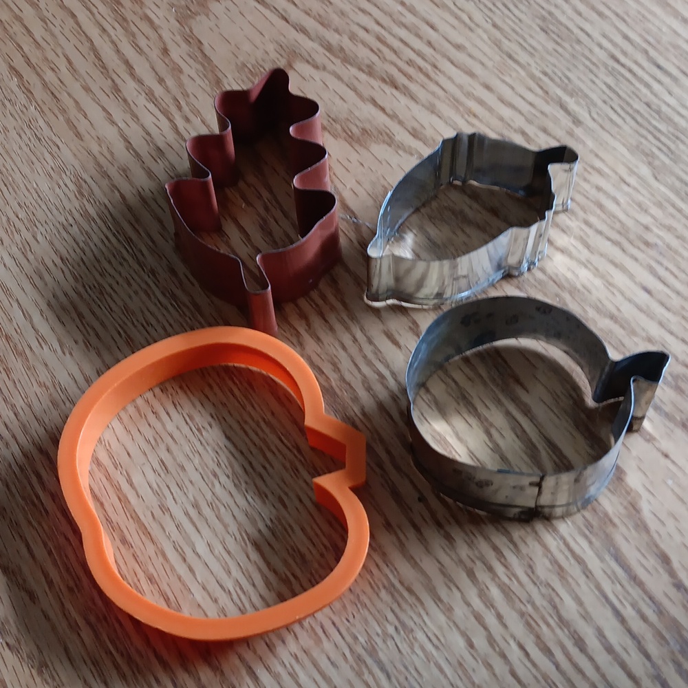 4 Fall Cookie Cutters